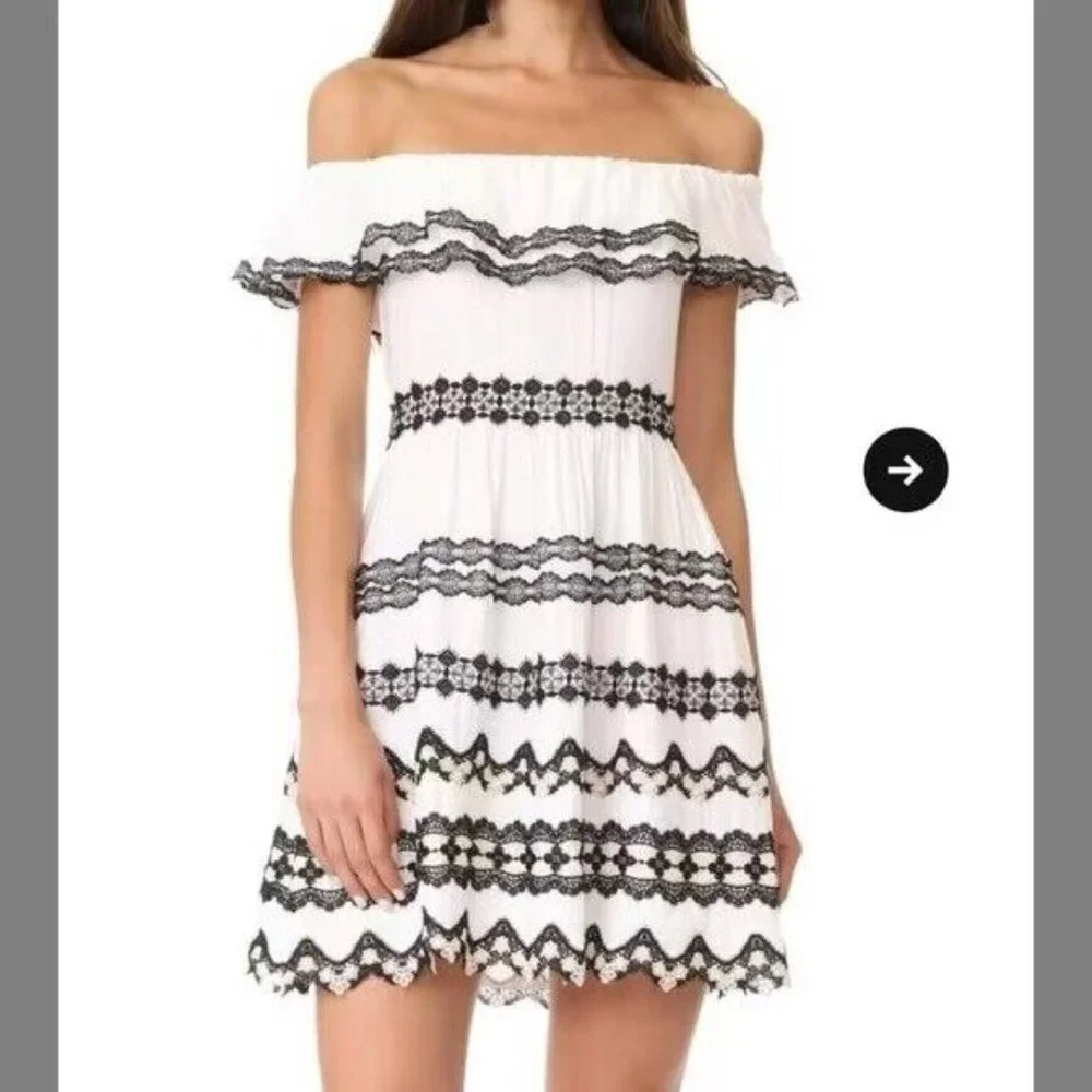 NWT Alice + Olivia White Off The Shoulder Lace Stripe Mini Dress $500 Size 2